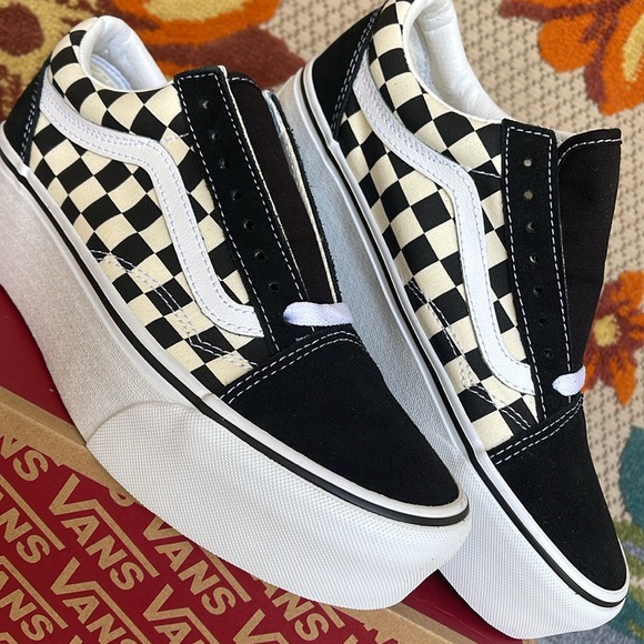 Vans Men’s Old Skool Stacked
Checkerboard Black/Classic
VN0A7Q5MTYQ
Platforms - Picture 3 of 16